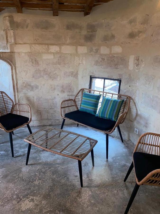 La Tour 2: Appart Neuf Au Coeur De La Petite Venise L'Isle-sur-la-Sorgue Ngoại thất bức ảnh